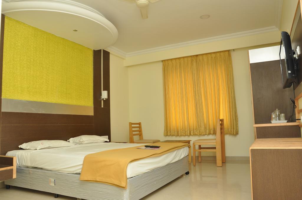 Pl.A Residency Hotel Thanjavur Room photo
